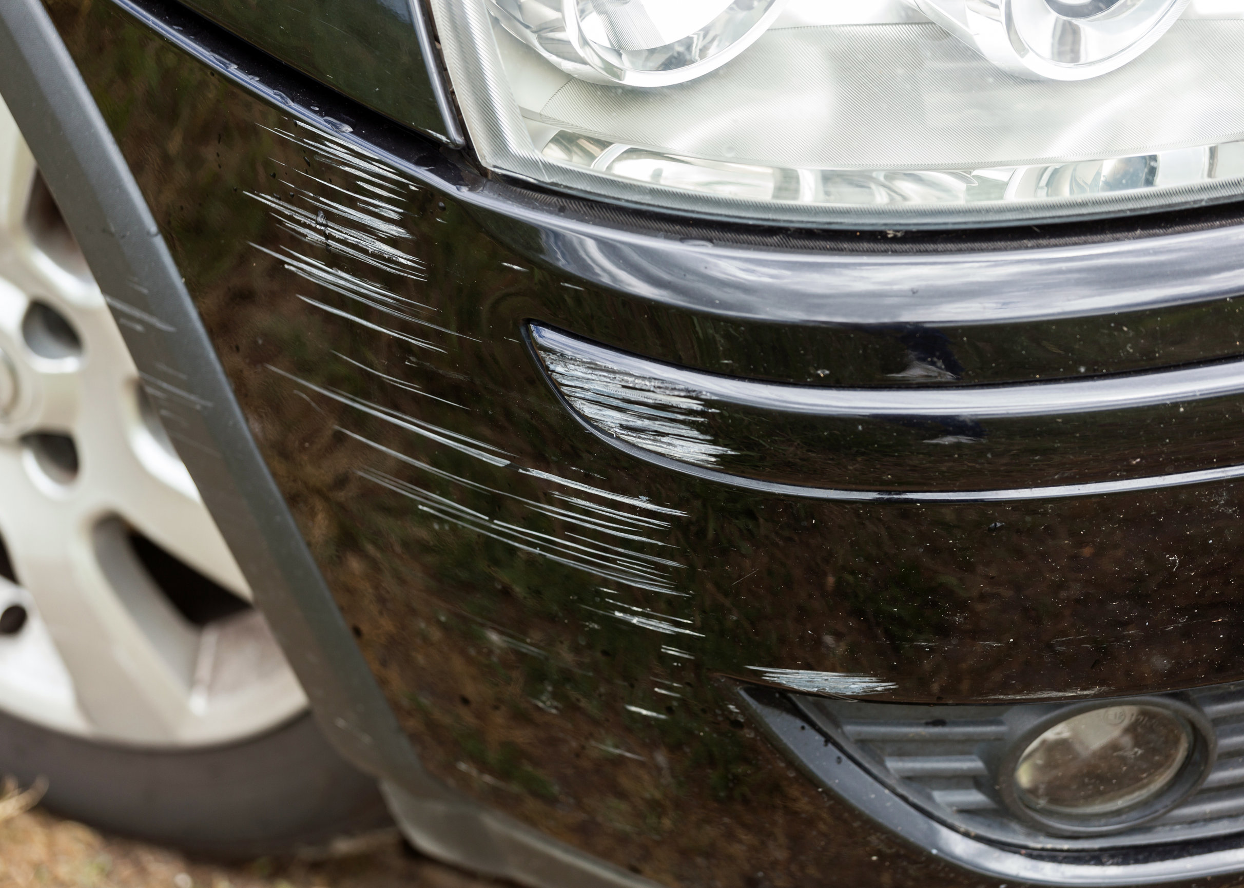 Four Tips for Buffing Out a Car Scratch